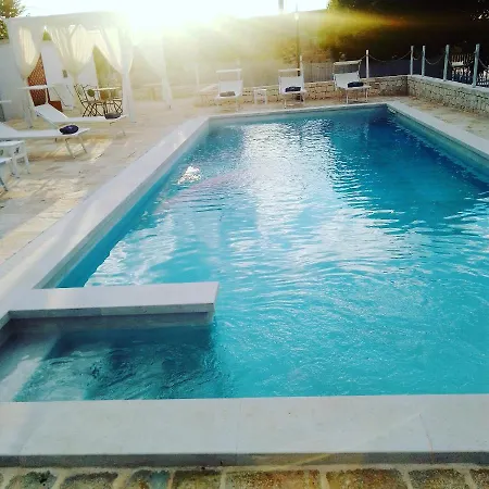 Дом отдыха Trulli Colibri' Локоротондо
